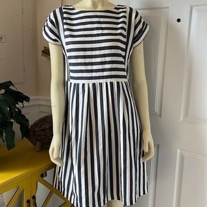 Clad & cloth navy & white striped short sleeve relaxed dress S